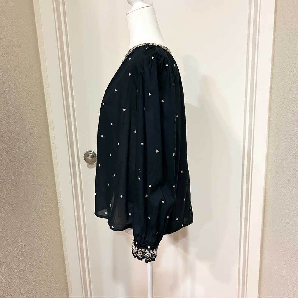 $169 Velvet by Graham & Spencer Ania Embroidered Boho Top size XS black Vneck - Picture 5 of 11